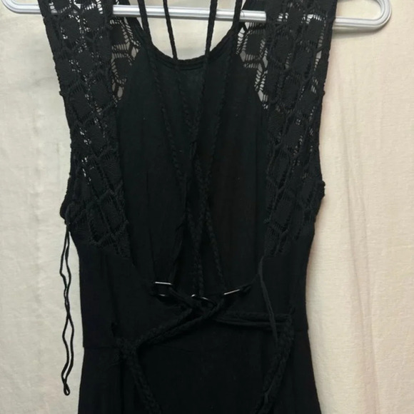 Black Dress - Picture 3 of 5